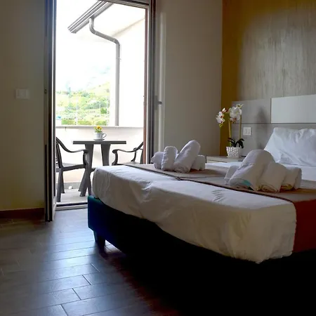 Oda ve Kahvaltı Vilenia 3*