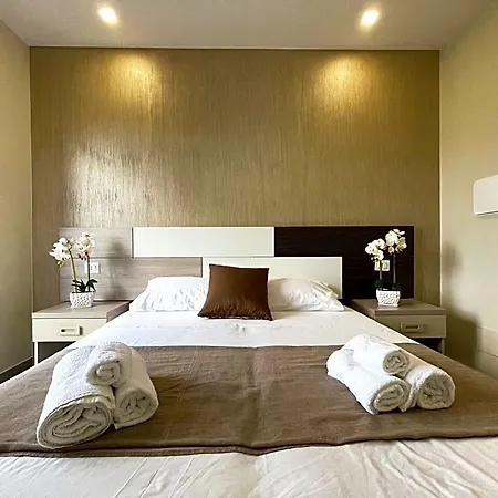 Couette-café Vilenia 3*