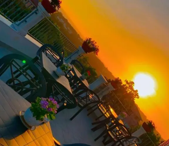 Vilenia 住宿加早餐酒店 圣尼科拉阿尔切拉